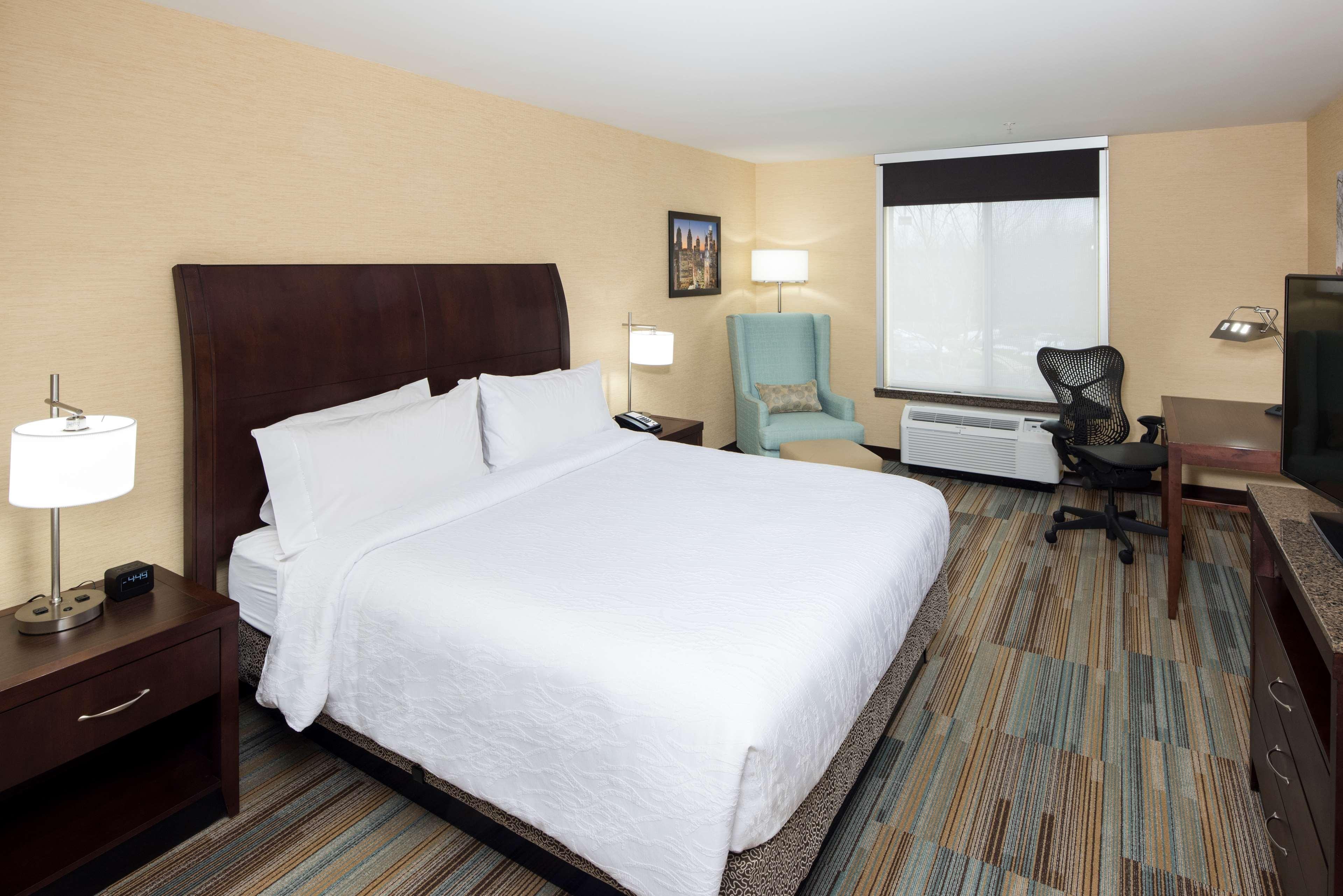 Hilton Garden Inn Mount Holly/Westampton Екстериор снимка