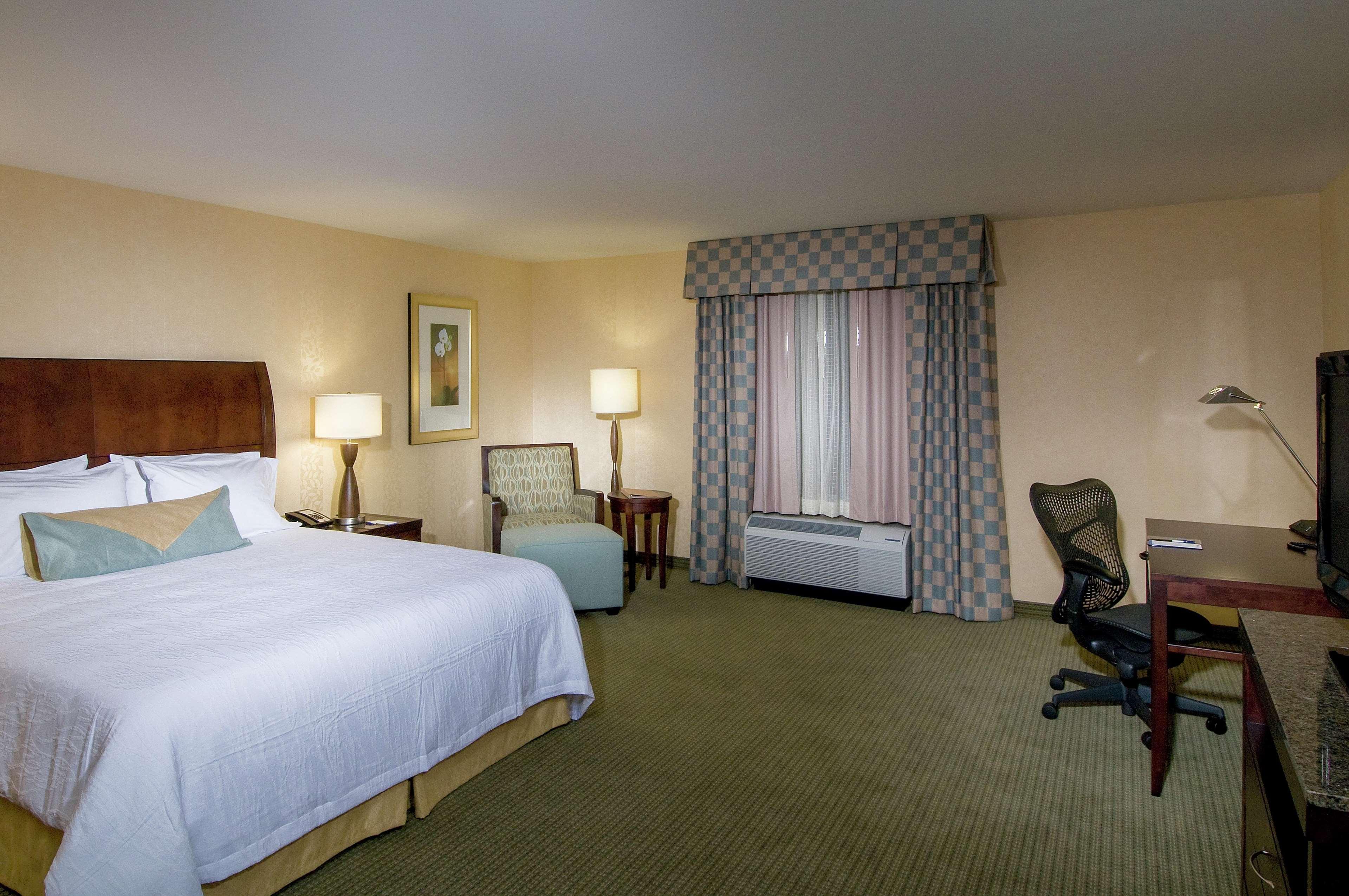 Hilton Garden Inn Mount Holly/Westampton Екстериор снимка