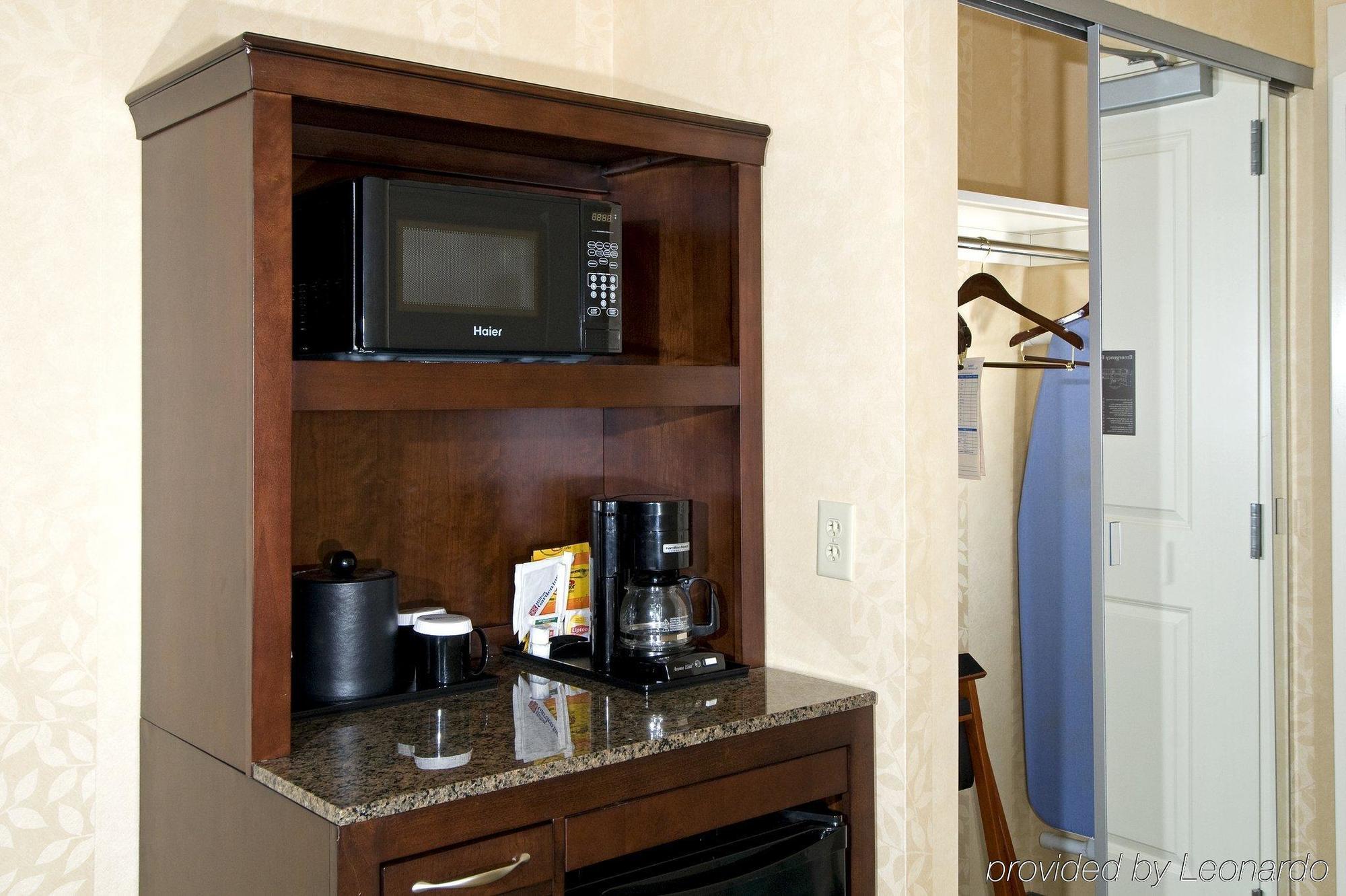 Hilton Garden Inn Mount Holly/Westampton Стая снимка