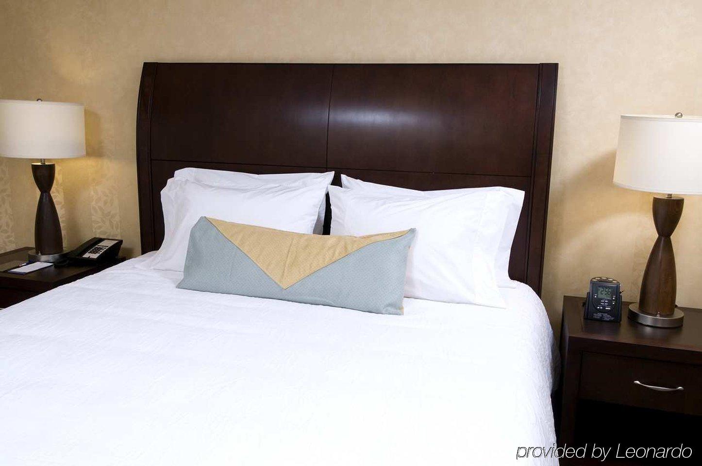 Hilton Garden Inn Mount Holly/Westampton Стая снимка
